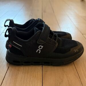 On Running Kids Black Sneakers with Velcro Strap